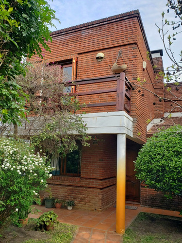 Venta De Casa En San José De Carrasco Sur 4 Dorm + Apto