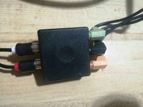 Adaptador Logitech 5.1 A 2.1 (Usado)