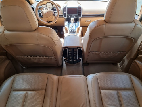 Porsche Cayenne 4.8 V8 S 5p