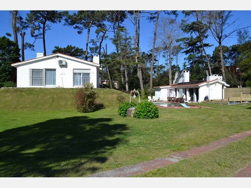 Imagen 2 de 10 de Id 2000 - Pinares, Punta Del Este. Piscina, Parque, Espectacular. Consulte Por Temporada
