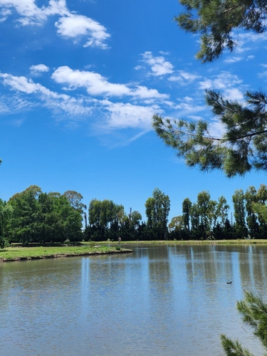 Particular Vende Terreno Con Fondo De Laguna En Miralagos 2.