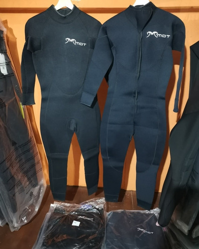 Imagen 1 de 1 de Trajes, Surf, Natación