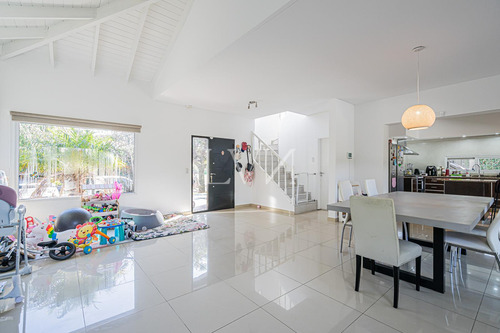 Venta Casa En Barrio San Francisco , Villanueva
