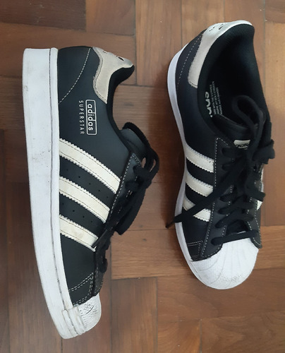 adidas Superstar