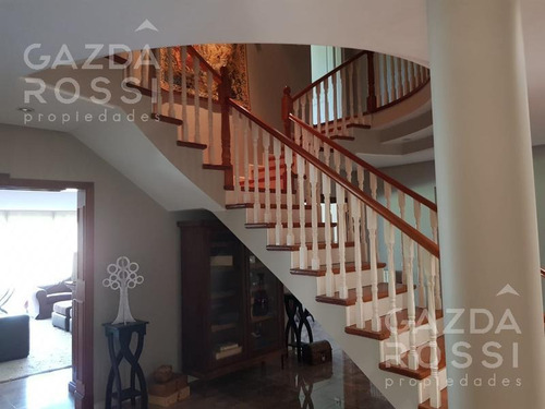 Imagen 3 de 25 de Importante Propiedad En Doble Lote A La Venta En Saint Thomas Norte