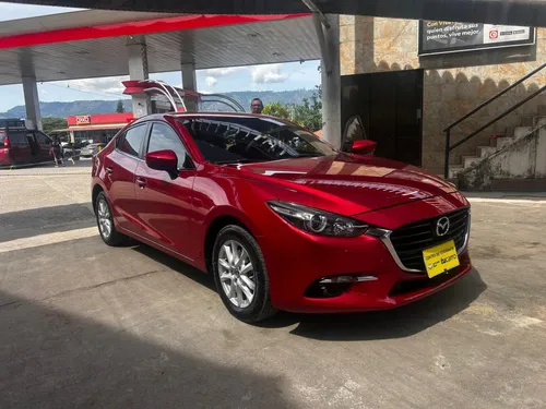 Mazda 3 2.0 Touring