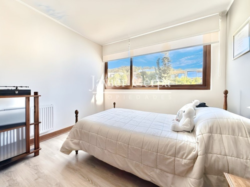 Colegio Craighouse - Condominio Los Bravos