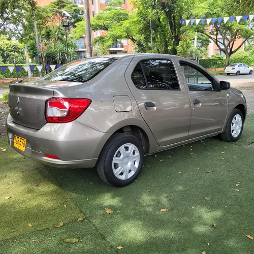 Renault Logan 1.6 Authentique