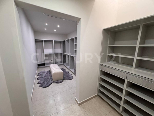 Casa En Venta En Las Quintas