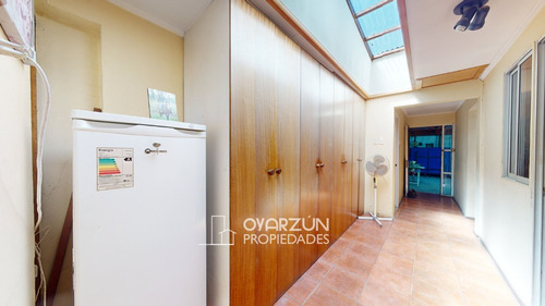 Casa En Venta De 4 Dormitorios Con Gran Terreno De 520 Mts2.