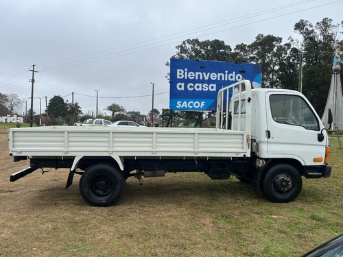 Hyundai Hd65 Con Caja Año 2001 Segundo Dueño Muy Buen Estado