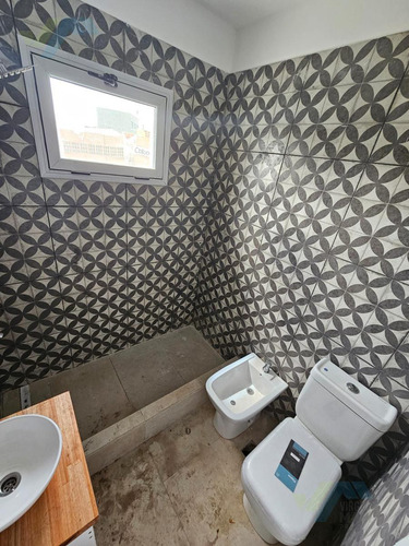 Casa En Venta 4 Ambientes En Santa Lucia - Pilar Del Este