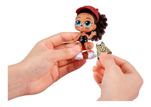 Imagen 8 de 10 de Itty Bitty Prettys Muñeca En Taza De Te Zuru Con Accesorios