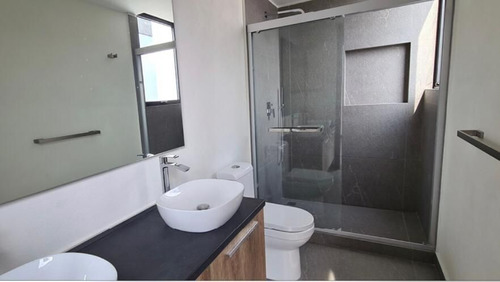 Departamento En Renta Con Amplios Espacios Y Amenidades En Oaks Bosque Real
