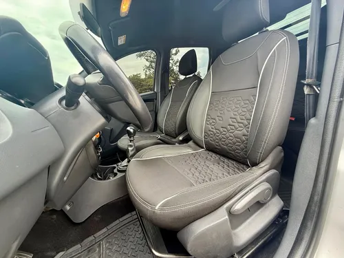 Renault Duster Oroch 2.0 Intens 4X4