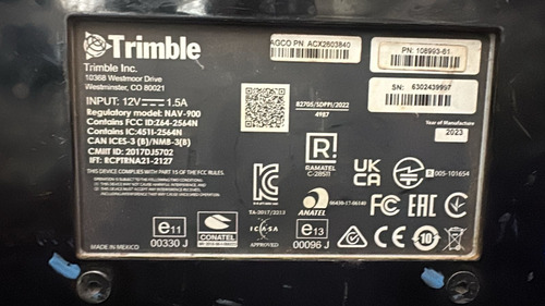 Equipado Com Gps Trimble - Tela Gfx750, Receptor Nav900