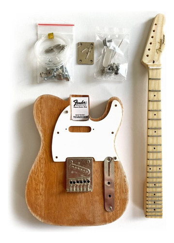 Kit De Modelo Fender Telecaster Construye Tu Propio Mini Ki. Color Blanco