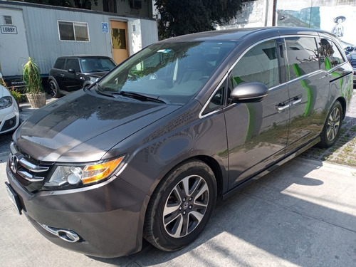 Imagen 1 de 15 de Honda Odyssey Touring 2015