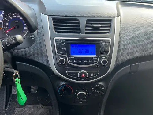 Hyundai Accent 1.6l 5 p