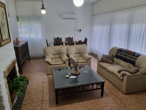 Imagen 3 de 18 de Venta En Atlantida, 4 Dormitorios, 2 Baños 399at