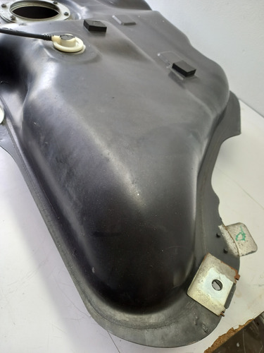Tanque De Gasolina Renault Duster 2.0 2010-2017 (Usado)