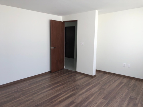 Imagen 14 de 21 de Venta De Casa En Luis Montes De Oca Ciudad Satelite