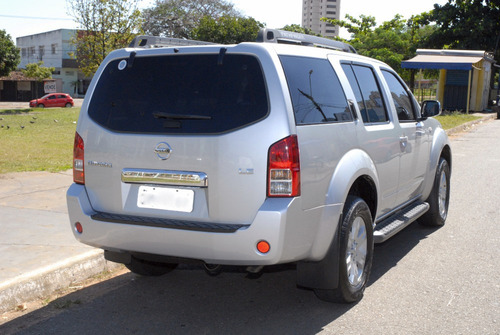 Nissan Pathfinder Le 2.5 5p 174cv Aut Diesel Ano 2006