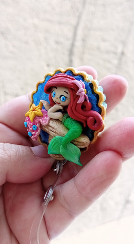 Yoyo Porta Gafete Personalizado Estilo Princesas Sirenita