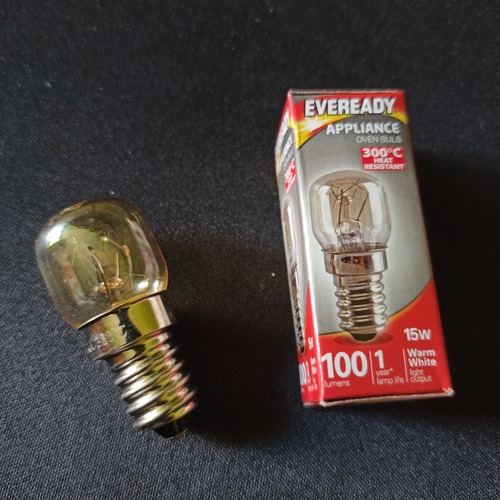 Imagen 4 de 4 de Bombillo Para Horno Eveready 15w 220v 240v E14