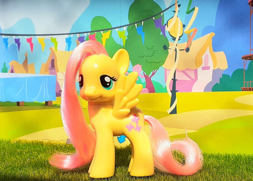 My Little Pony - Fluttershy - Olhos Detalhados - Original