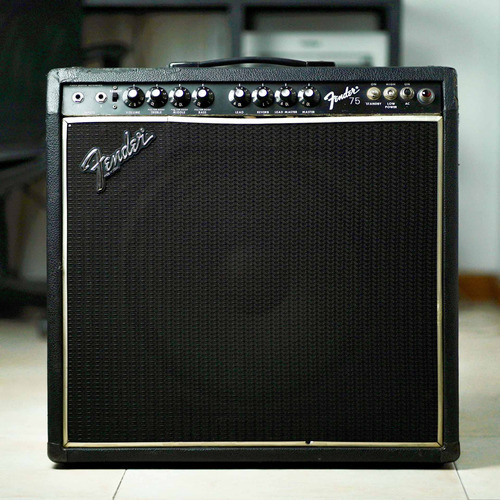 Amplificador Valvular Fender 75 Black Face 