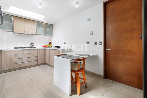 Impecable Casa En Venta De 3d 3b Serv En Cond Rukan Chicureo