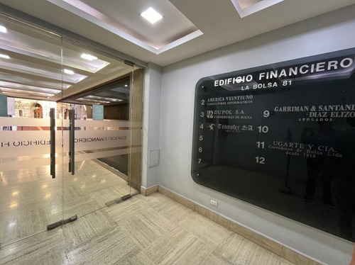 Se Vende Gran Oficina Con 7 Privados Y Salón En El Centro