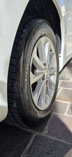 Toyota Camry 2.5 L4 At