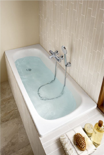 Imagen 4 de 5 de Bañera Roca Sacha Enlozada Antideslizante 160 X 70 Blanca Ahora 12 Y 18