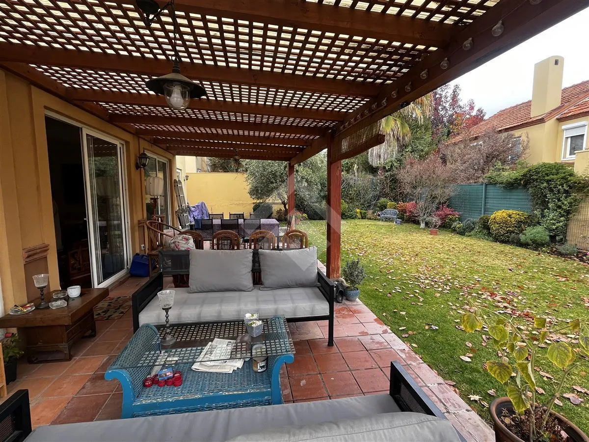 Imagen 5 de 26 de Casa En Venta De 4 Dorm. + Sala Estar En Lo Barnechea