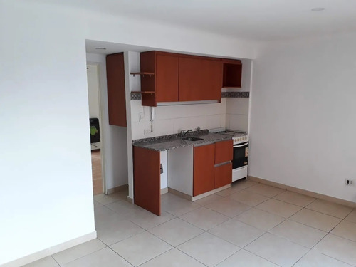 Imagen 7 de 14 de Departamento En Venta, Castelar Norte Centro, 2 Ambientes