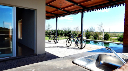 Imagen 10 de 19 de Casa Quinta En Carmen De Areco