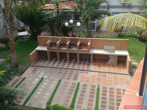 Imagen 5 de 15 de Amplio Y Comodo Apartamento De Playa Con Piscina Y Cerca De Centros Comerciales