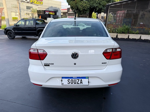Volkswagen Voyage Volkswagen Voyage 1.6 MSI (Aut) (Flex)