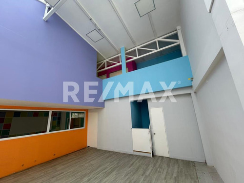 Edificio Comercial En Venta En Bosques De Las Lomas