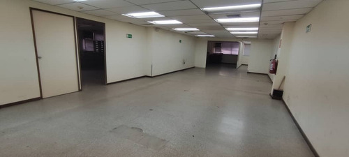 Imagen 8 de 20 de Local Galpon Boleita Sur