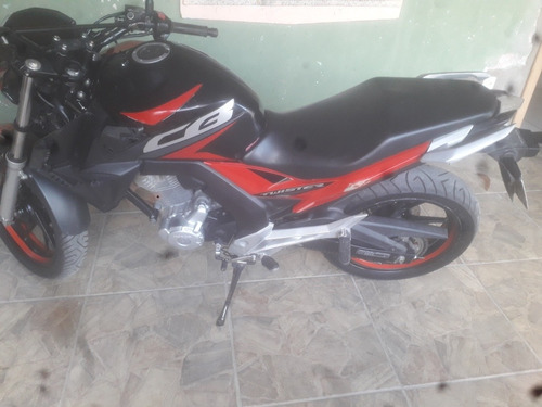 Imagem 2 de 4 de Honda Twister