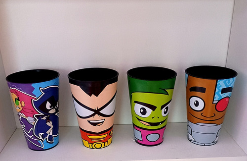 Kit Copo Cordão Chaveiro Jovens Titãs Teen Titans Dc Comics Azul-aço (Usado)