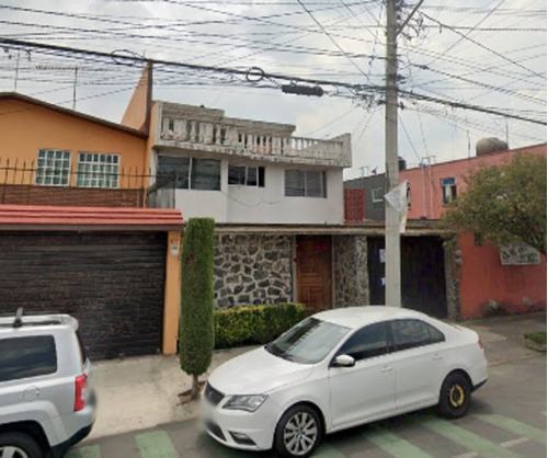 Casa De Tres Recamaras En Prolongacion Aldama, San Juan Tepepan, Xochimilco, Cdmx