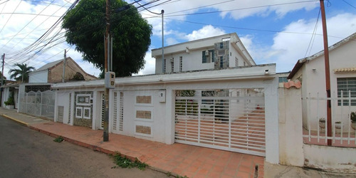 Casa En Venta En Santa Lucia Mls 24-8943 Yohana Hidalgo 