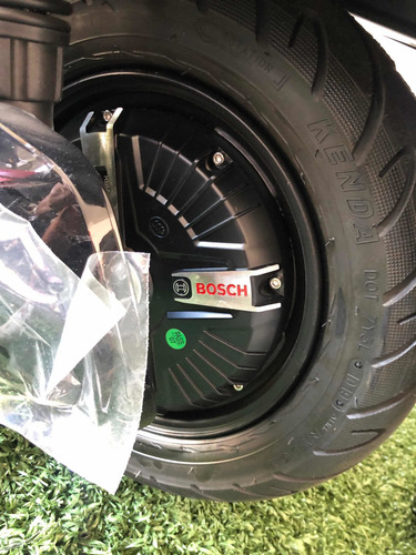 Imagen 4 de 10 de Moto Eléctrica Grace 800w Litio Emuv.lucky Lion .sunra