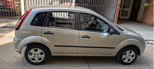 Ford Fiesta 1.6 Ambiente Mp3