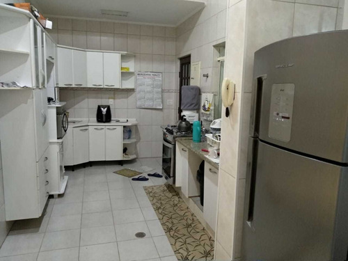 Imagem 8 de 14 de Casa A Venda!