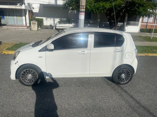 Daihatsu Mira 2016 Precio: 360,000 Contacto: 829-945-8161 U